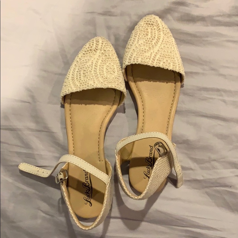 Lucky Brand Size 7 Cream Flats